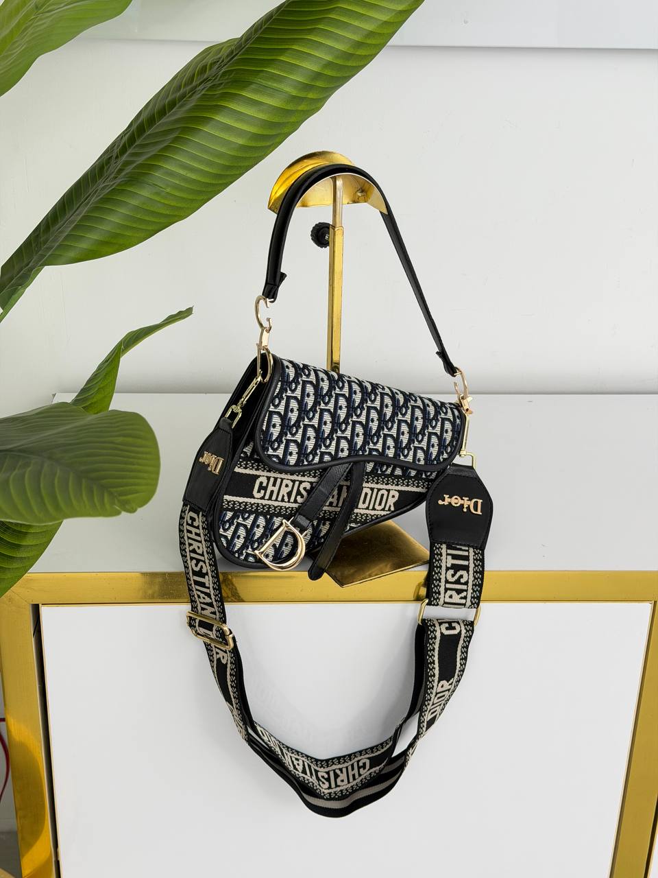 کیف دخترانه دیور ۳۰۳