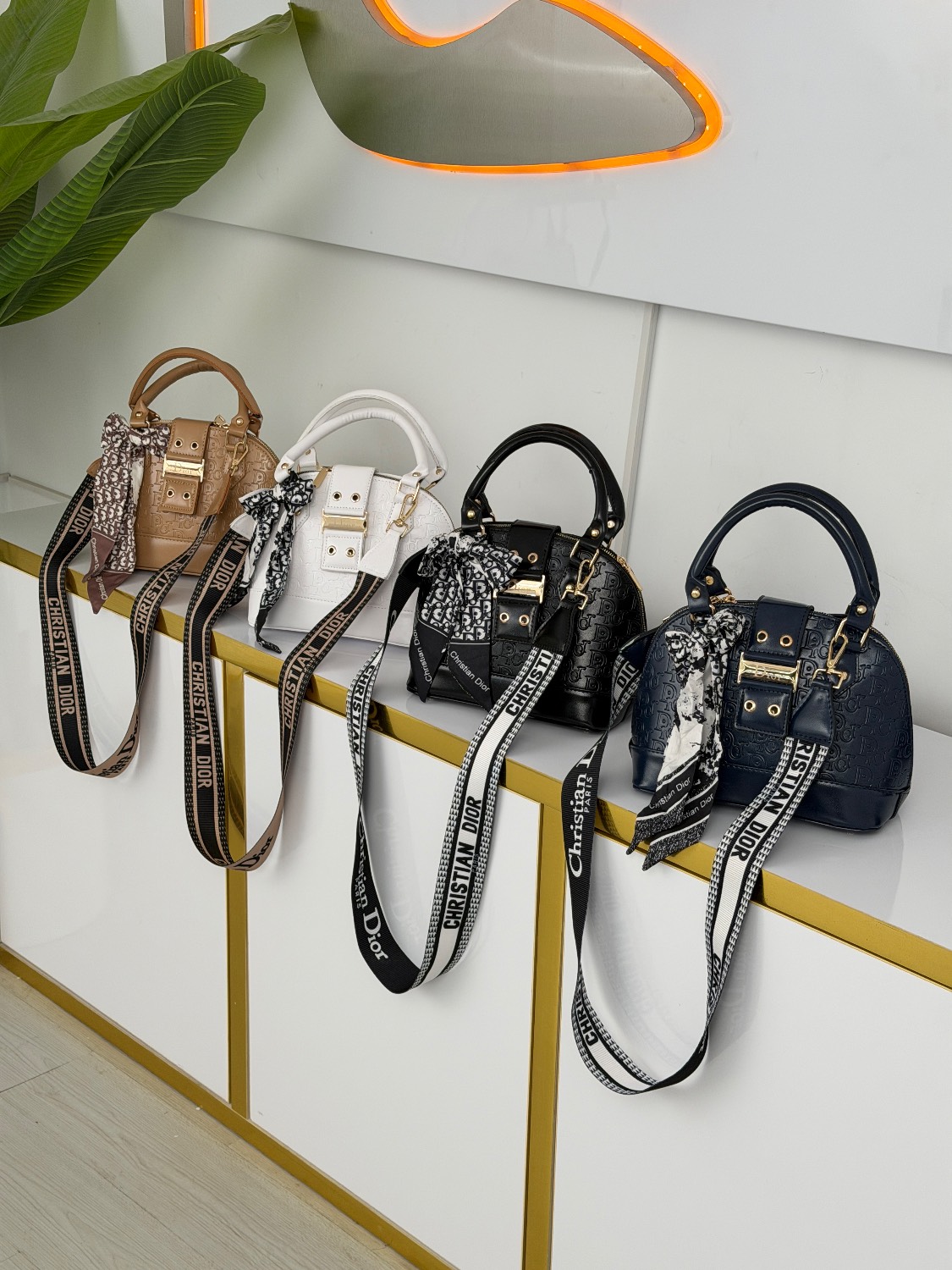 کیف دستی و دوشی زنانه دیور526